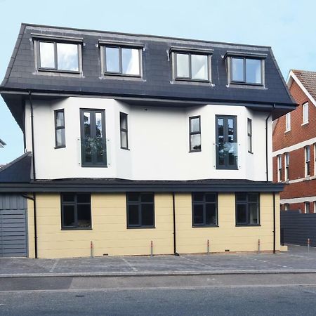 Luxury 3 Bedroom Apartment Near Bournemouth Beach & Poole Zewnętrze zdjęcie